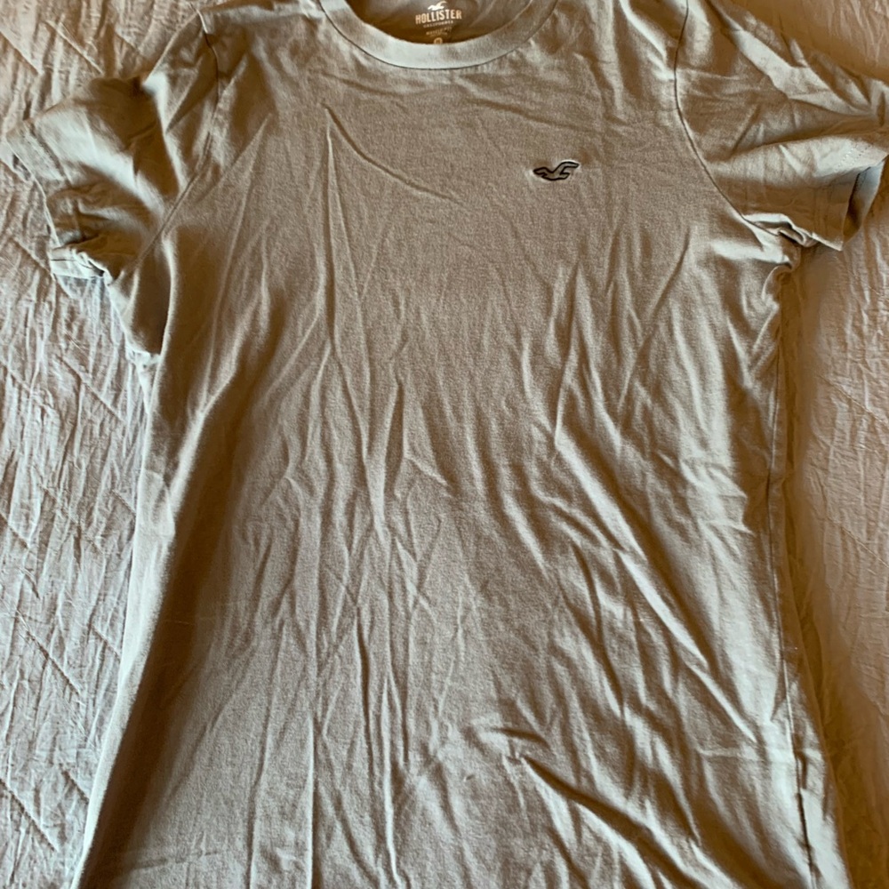 Hollister Gray Short Sleeve Tee Essential